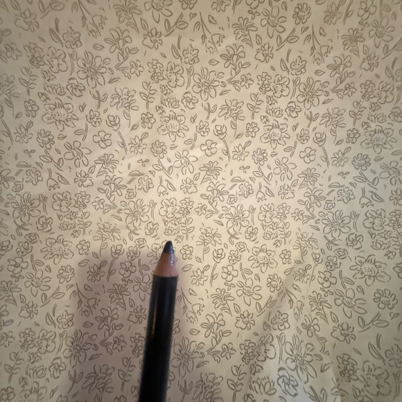 Victoria's Secret Black Eye Liner - Picture 6 of 6